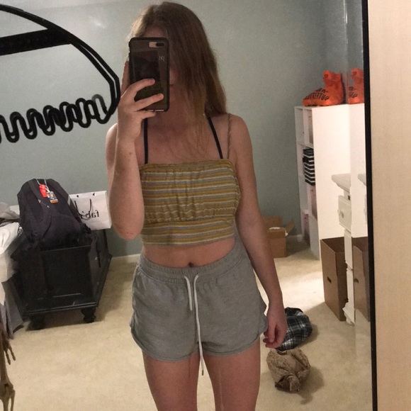 Pacsun (Me to We) crop top - Picture 2 of 2